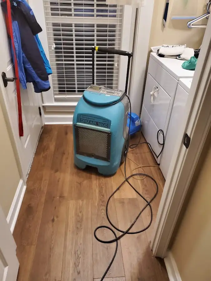 Commercial dehumidifier deployed for Flood Damage Cleanup in Lake Arbor